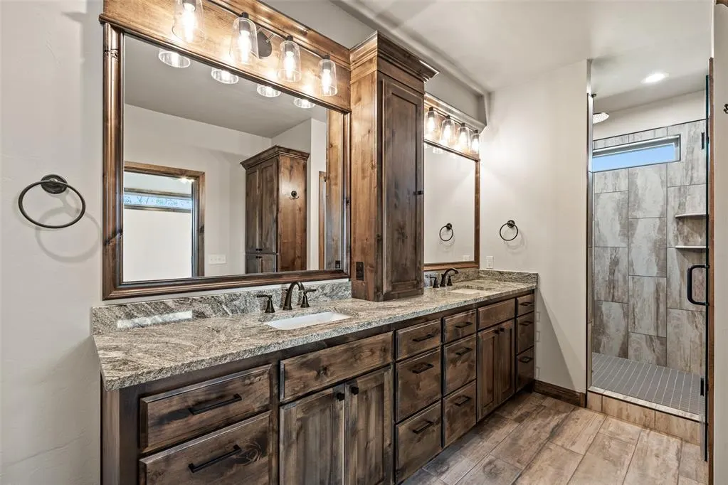 Photo 19 — 979 County Street 2984, Blanchard, OK 73010
