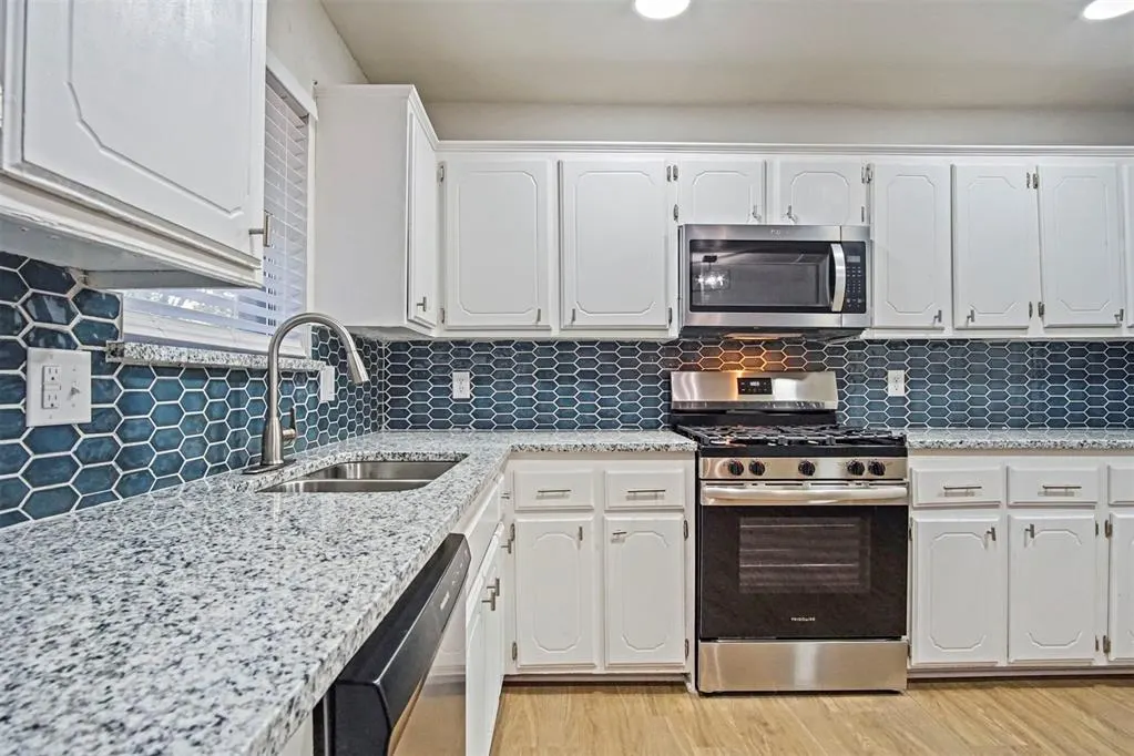 Photo 13 — 308 Clermont Drive, Edmond, OK 73003