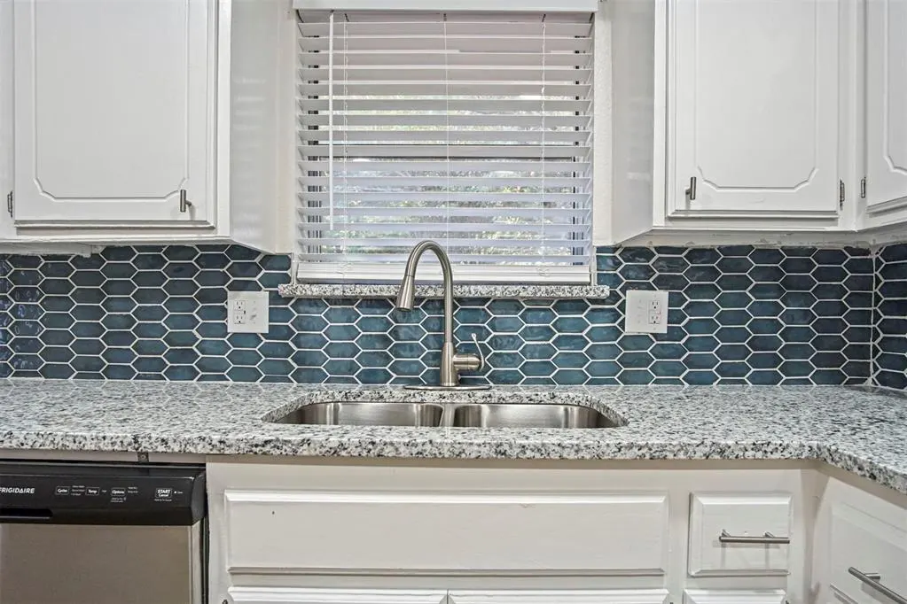Photo 14 — 308 Clermont Drive, Edmond, OK 73003