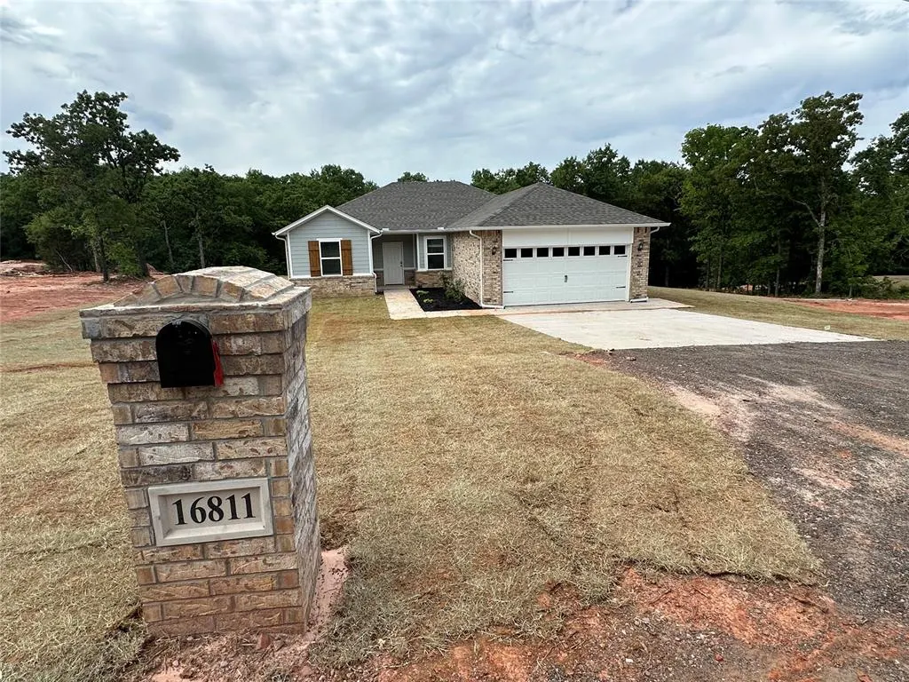 Front exterior — 16811 Jigsaw Junction, Newalla, OK 74857