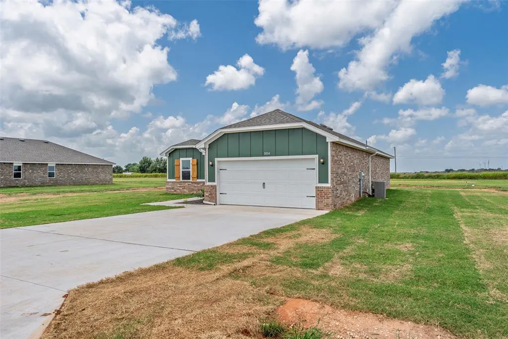 Photo 35 — 1014 Prairie Drive, Tuttle, OK 73089