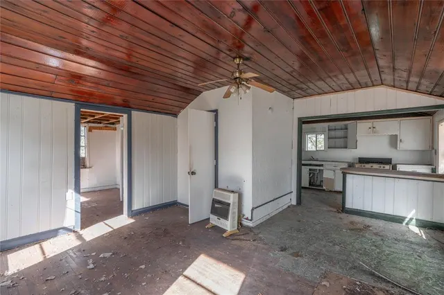 Photo 4 — 321 N Carol Terrace, Mustang, OK 73064