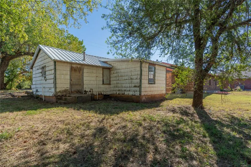 Photo 9 — 321 N Carol Terrace, Mustang, OK 73064