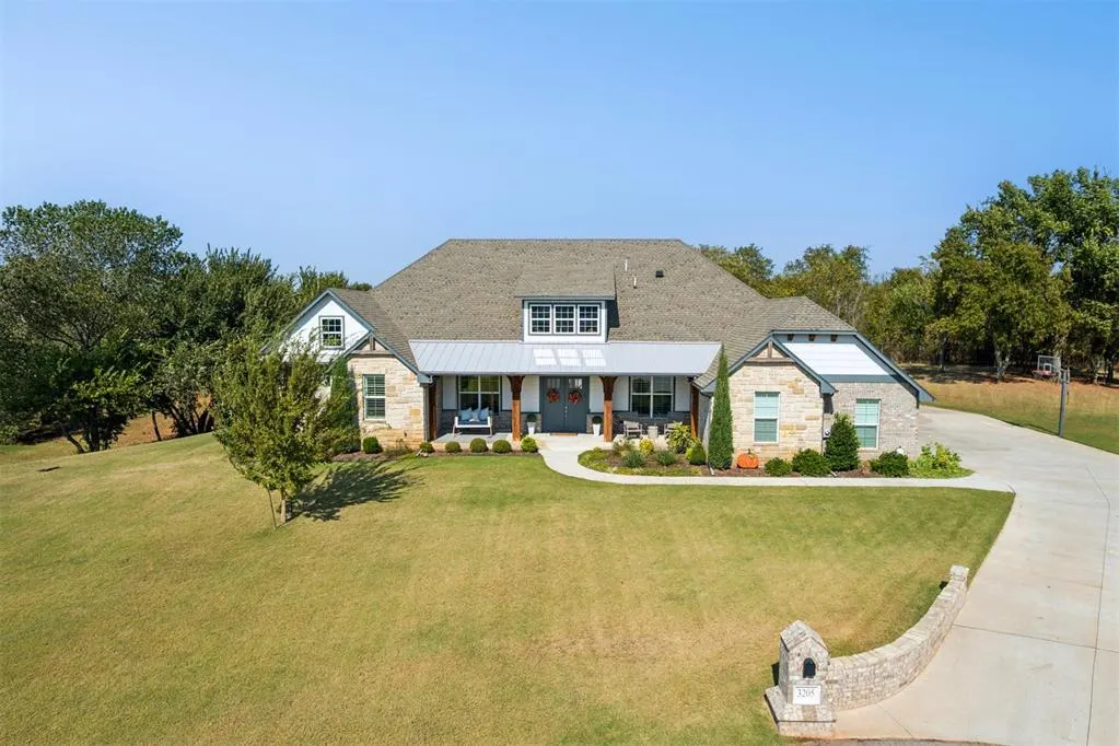 Photo 2 — 3205 Caleb Court, Moore, OK 73165