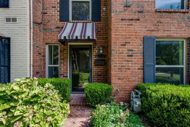 Photo 5 — 7817 Old Hickory Lane, Oklahoma City, OK 73116