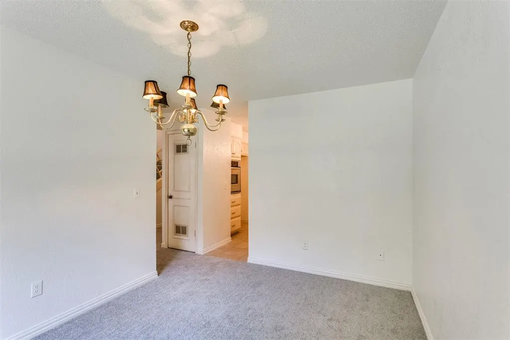 Photo 9 — 7817 Old Hickory Lane, Oklahoma City, OK 73116