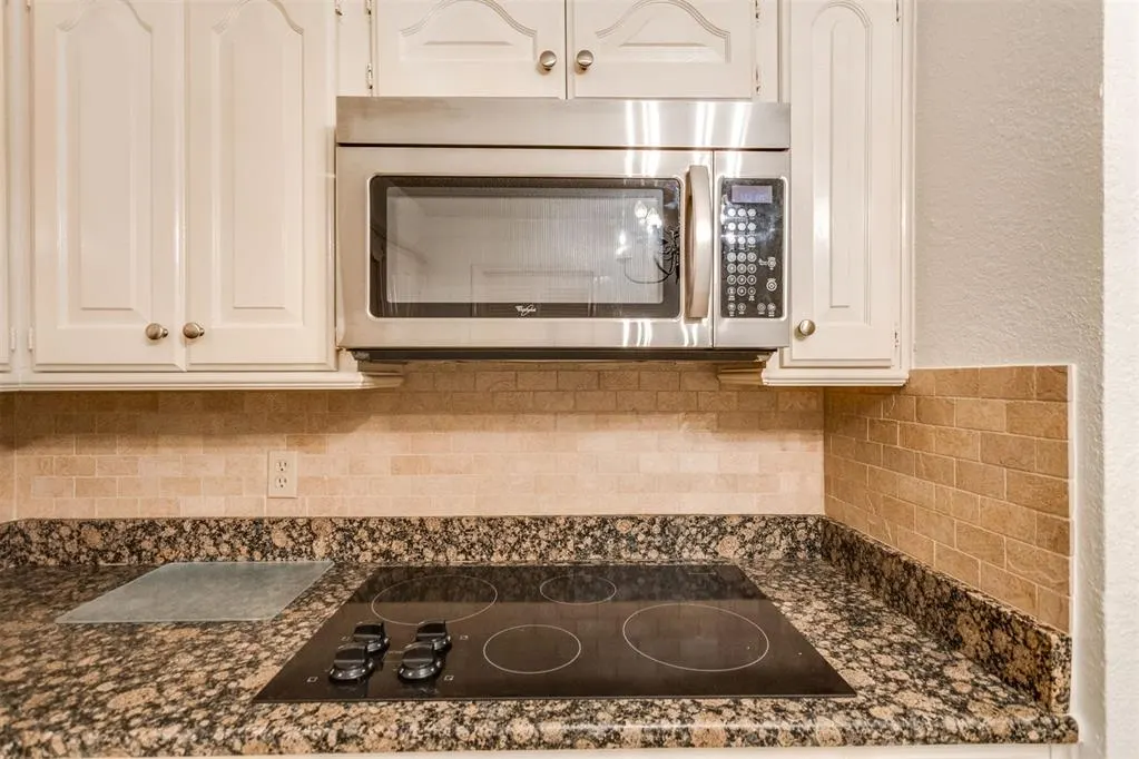 Photo 16 — 7817 Old Hickory Lane, Oklahoma City, OK 73116