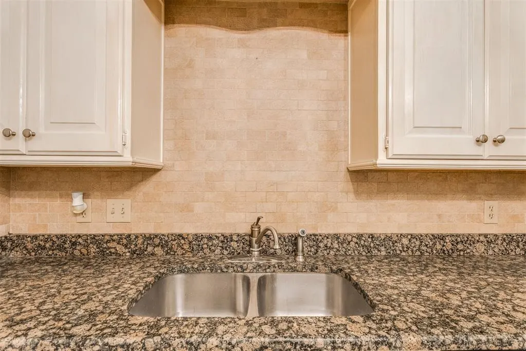 Photo 17 — 7817 Old Hickory Lane, Oklahoma City, OK 73116