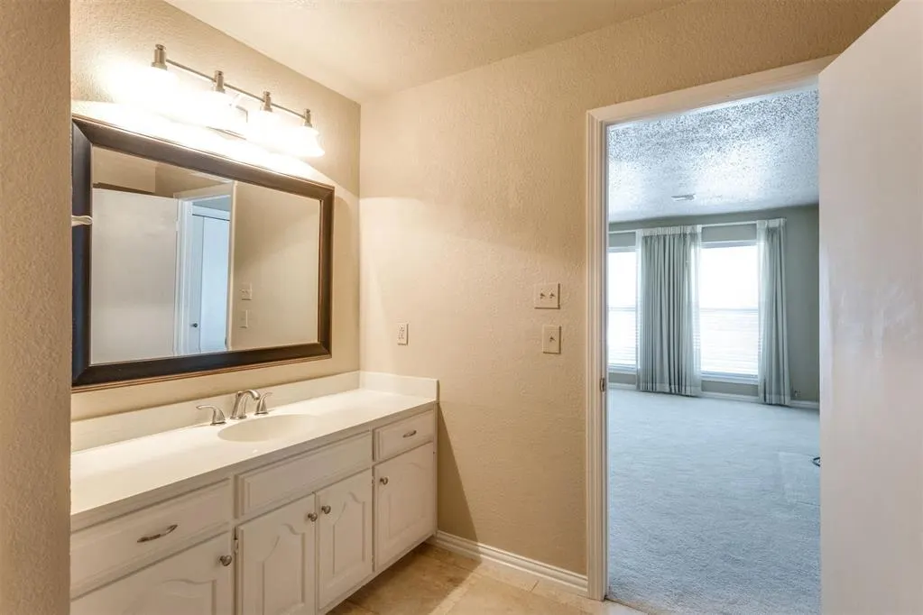 Photo 36 — 7817 Old Hickory Lane, Oklahoma City, OK 73116