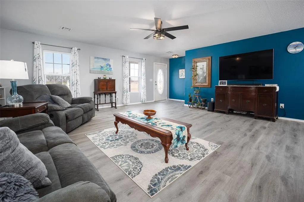 Photo 4 — 106 Cody Road, Earlsboro, OK 74840