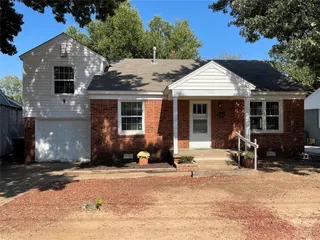 Sold home at 621 NW 50th Street
