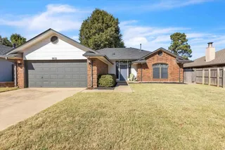Sold home at 7833 NW 81st Street