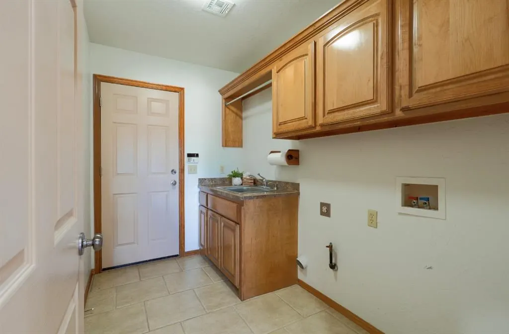 Photo 41 — 129 Lake Shore Drive, Shawnee, OK 74804