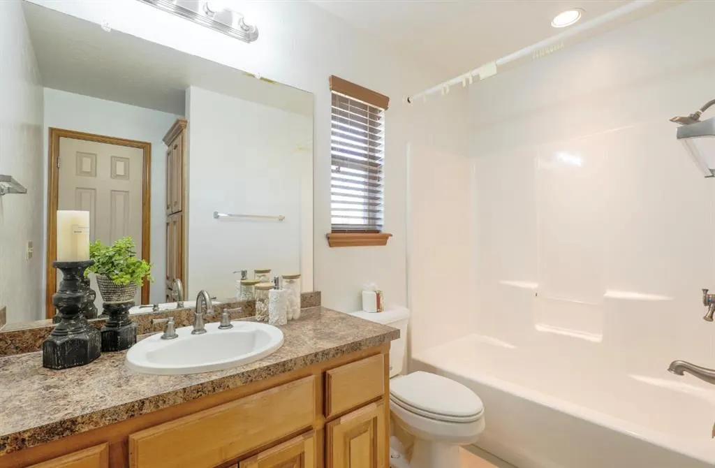 Photo 35 — 129 Lake Shore Drive, Shawnee, OK 74804