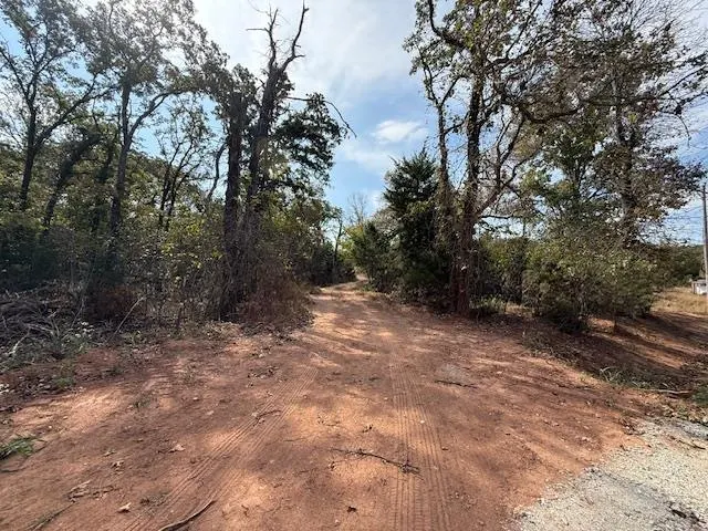 Photo 5 — 23 West Street, Noble, OK 73068