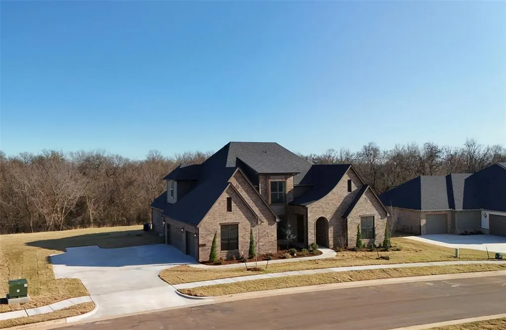 Photo 2 — 11808 Thomas Trail, Oklahoma City, OK 73173