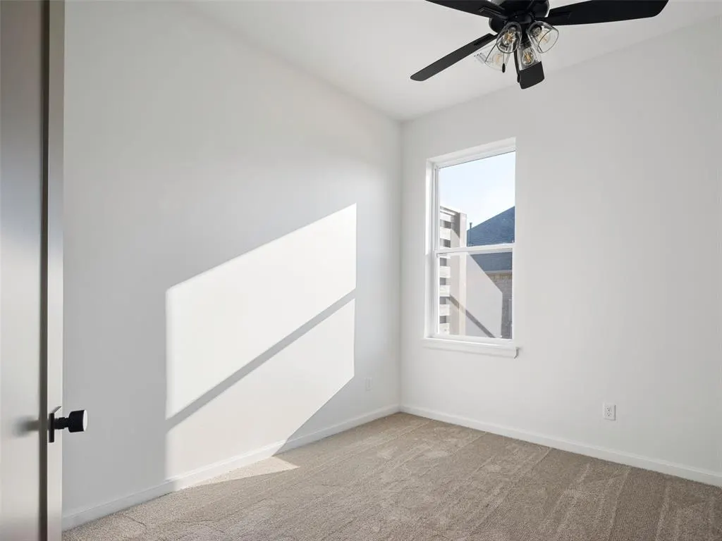 Photo 7 — 11808 Thomas Trail, Oklahoma City, OK 73173