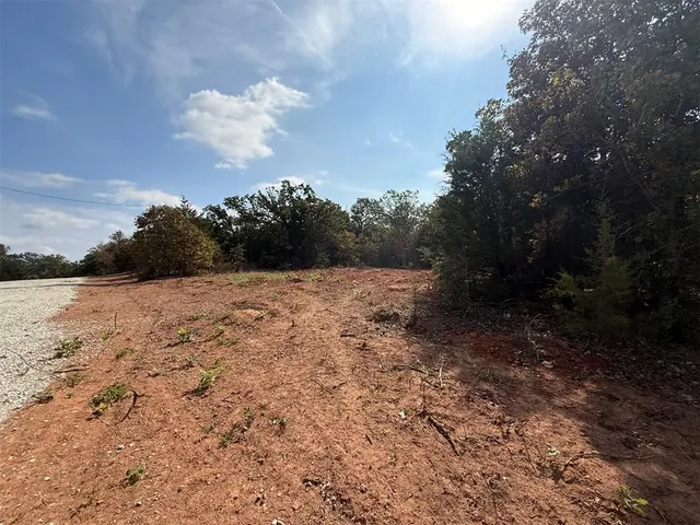 Photo 4 — 20 West Street, Noble, OK 73068