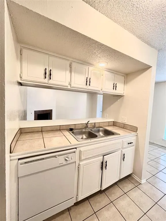 Photo 6 — 905 Aspen Court 905, Noble, OK 73068