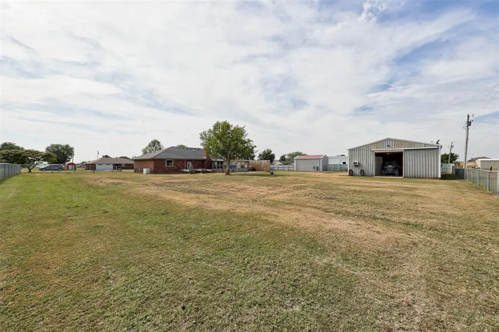Photo 32 — 1020 Robin Lane, Kingfisher, OK 73750