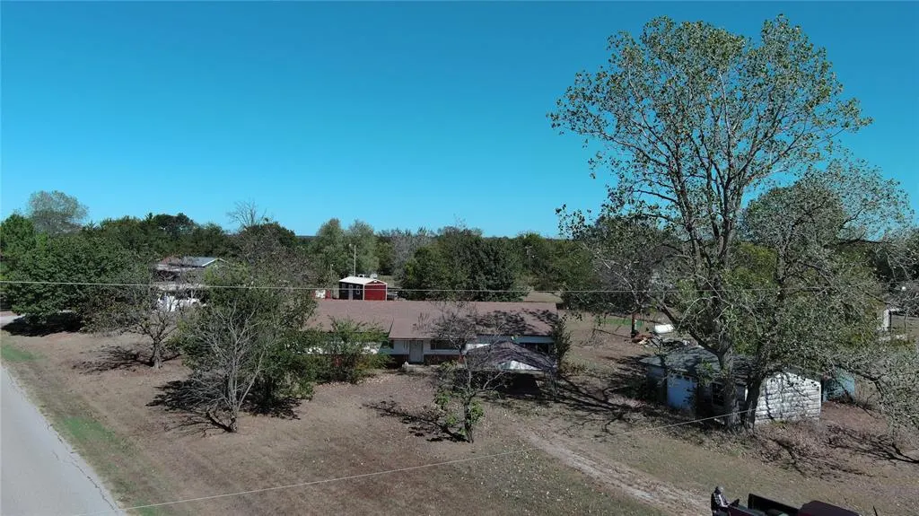 Photo 3 — 514 Jerry Lane Street, Maud, OK 74854