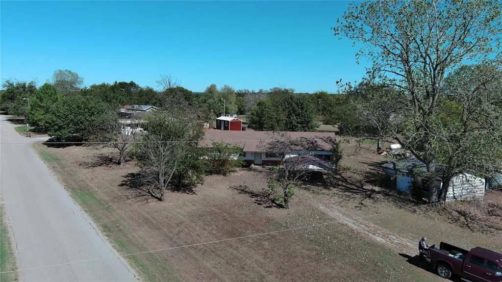 Photo 4 — 514 Jerry Lane Street, Maud, OK 74854