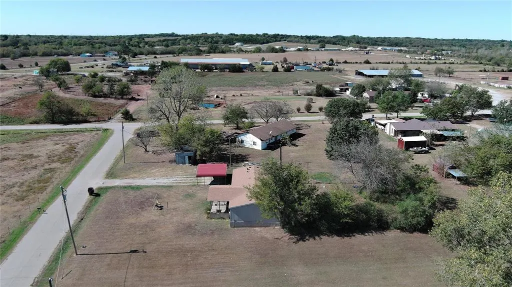 Photo 14 — 514 Jerry Lane Street, Maud, OK 74854