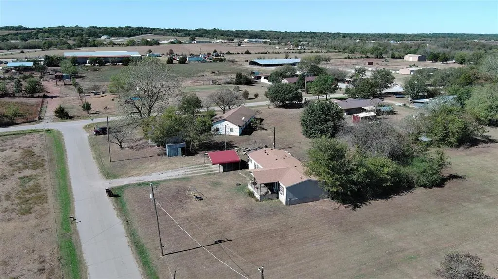 Photo 15 — 514 Jerry Lane Street, Maud, OK 74854