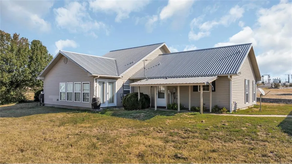 Photo 5 — 26034 Indian Meridian Road, Wynnewood, OK 73098