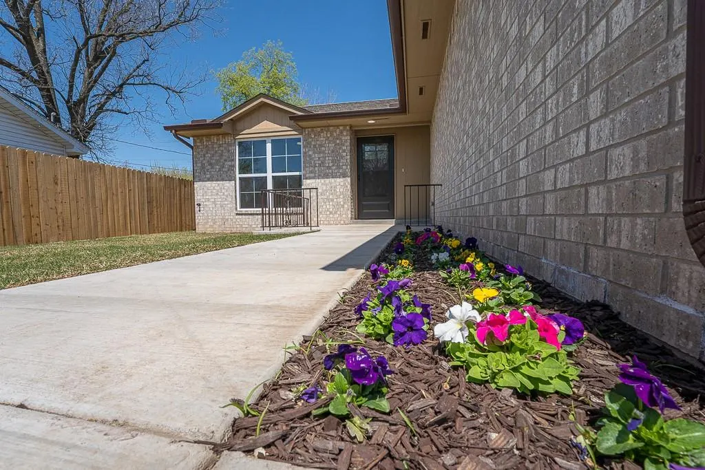 Photo 7 — 129 SE 23rd Street, Oklahoma City, OK 73129