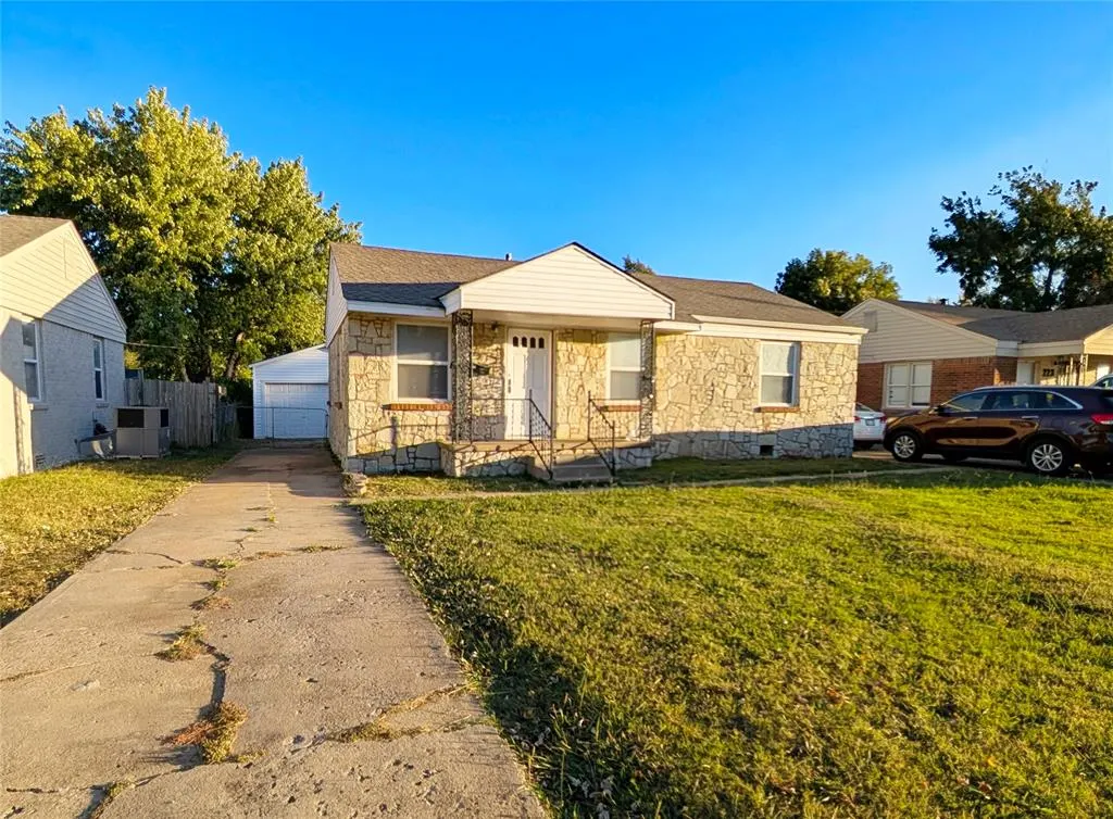 Photo 2 — 221 E Myrtle Drive, Oklahoma City, OK 73110