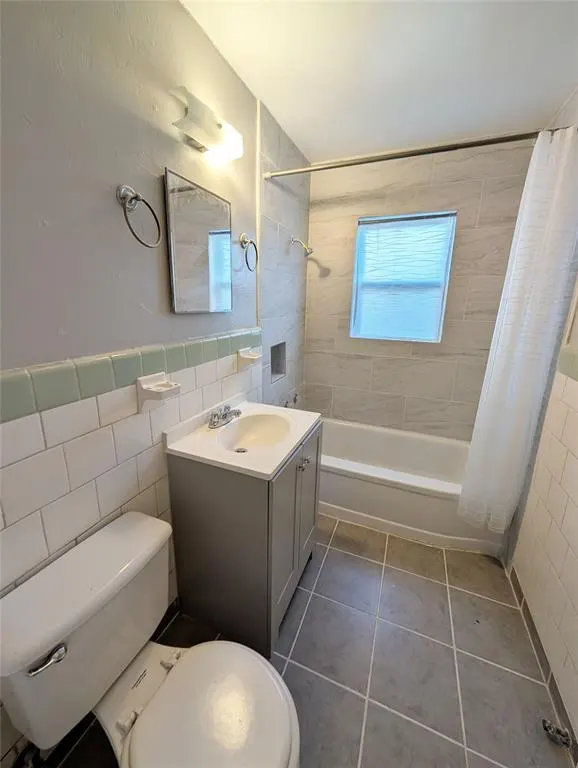 Photo 11 — 221 E Myrtle Drive, Oklahoma City, OK 73110