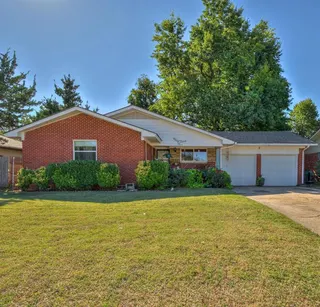 Sold home at 4400 NW 46th Street