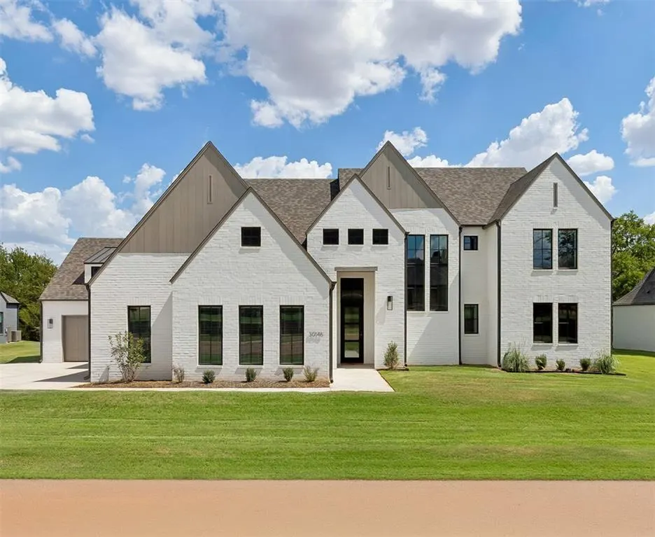 Front exterior — 30146 Horseman Alley, Norman, OK 73072
