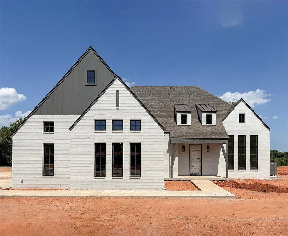 Front exterior — 30128 Horseman Alley, Norman, OK 73072