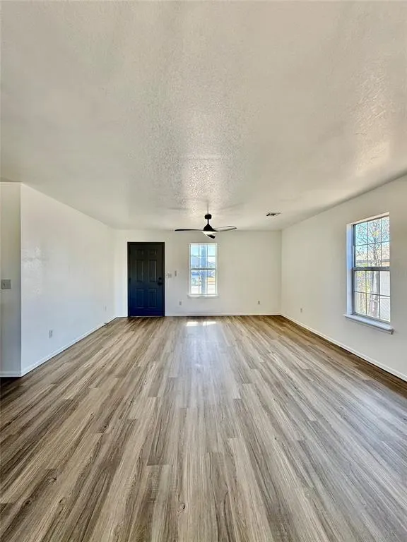 Photo 5 — 8817 NE 46th Street, Spencer, OK 73084