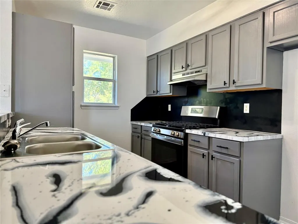 Photo 9 — 8817 NE 46th Street, Spencer, OK 73084