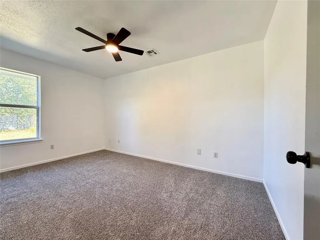 Photo 13 — 8817 NE 46th Street, Spencer, OK 73084