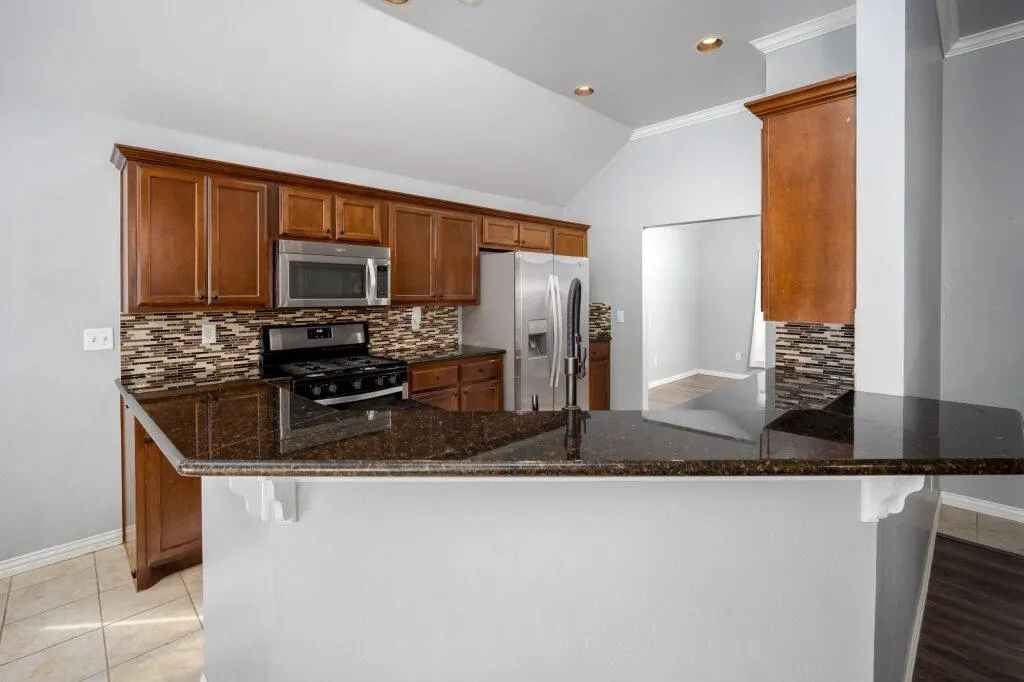 Photo 5 — 13516 Gramercy Park Place, Oklahoma City, OK 73142