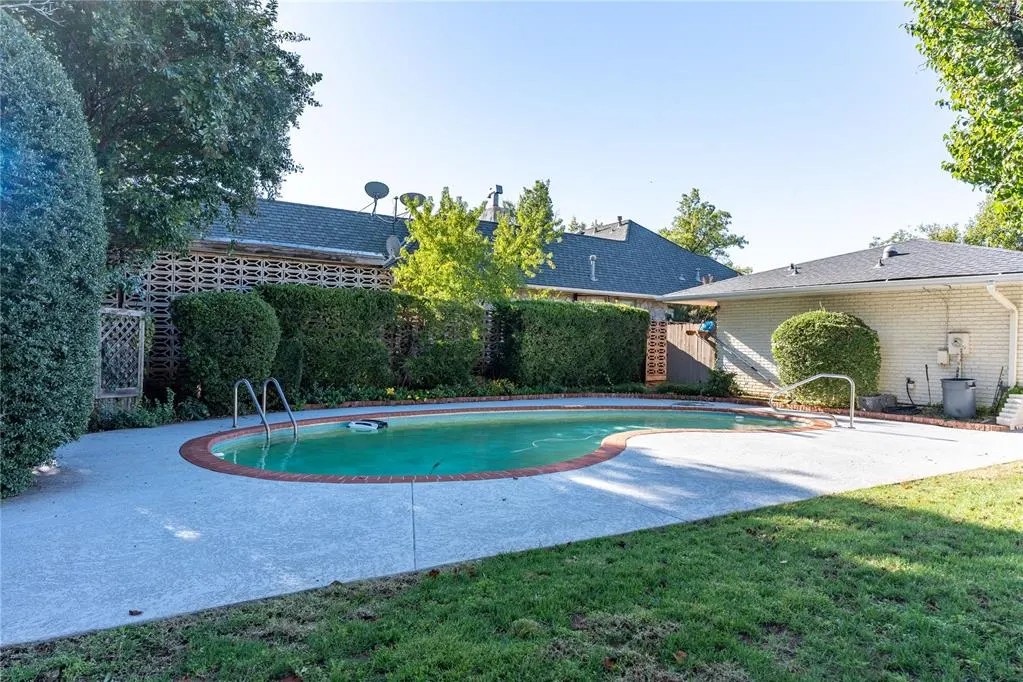 Photo 17 — 1241 Davinbrook Drive, Oklahoma City, OK 73118