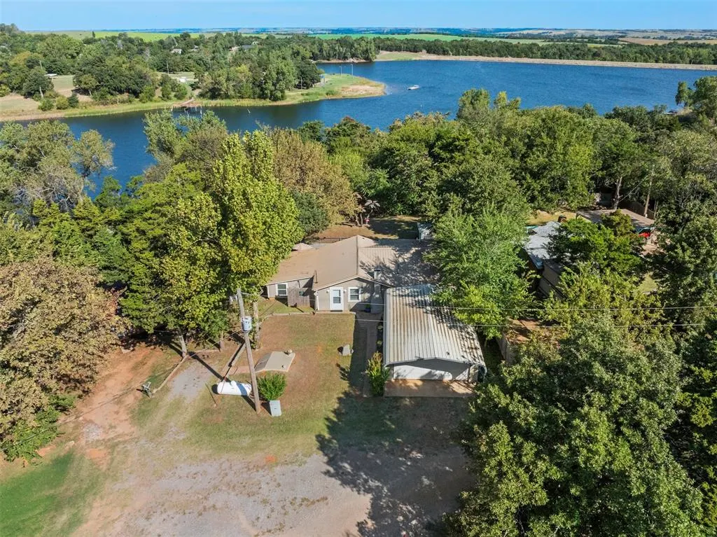 Front exterior — 21324 E 10th Street, Hinton, OK 73047