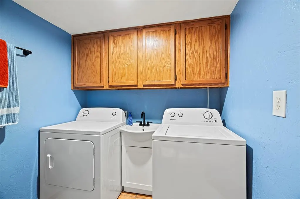 Photo 17 — 21324 E 10th Street, Hinton, OK 73047