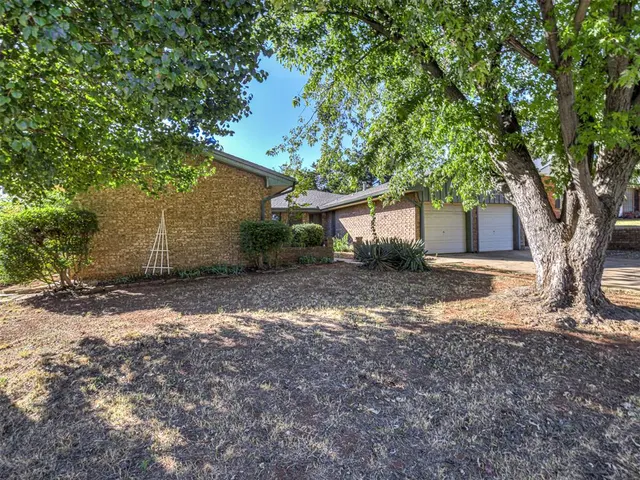 Front exterior — 7313 Kingsridge Road, Oklahoma City, OK 73132