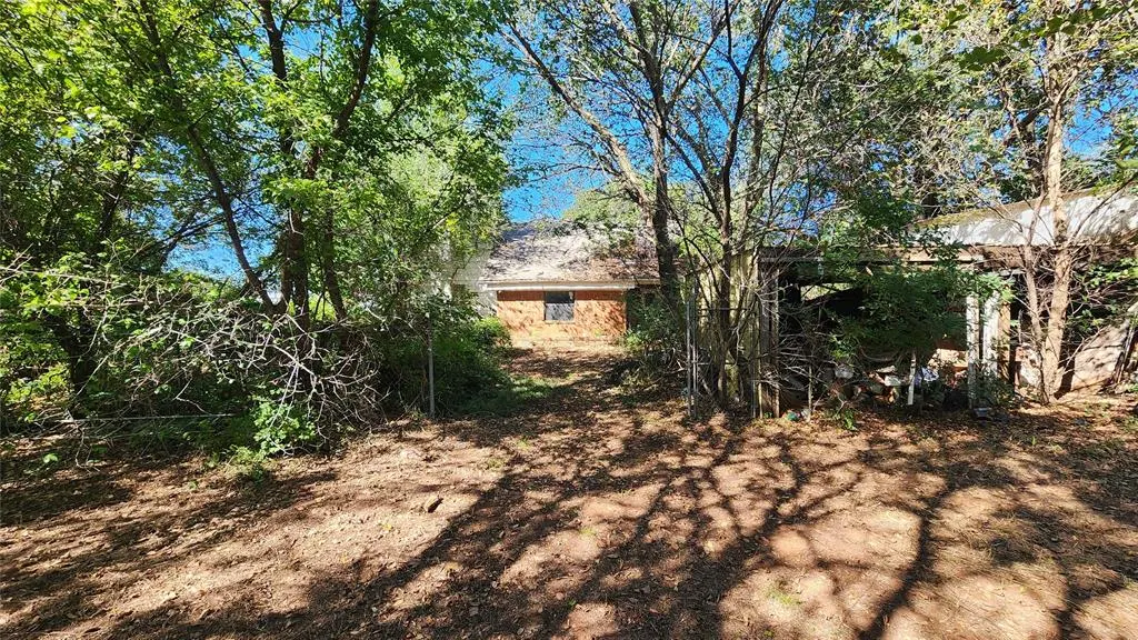 Photo 3 — 408 Fir Street, Wellston, OK 74881