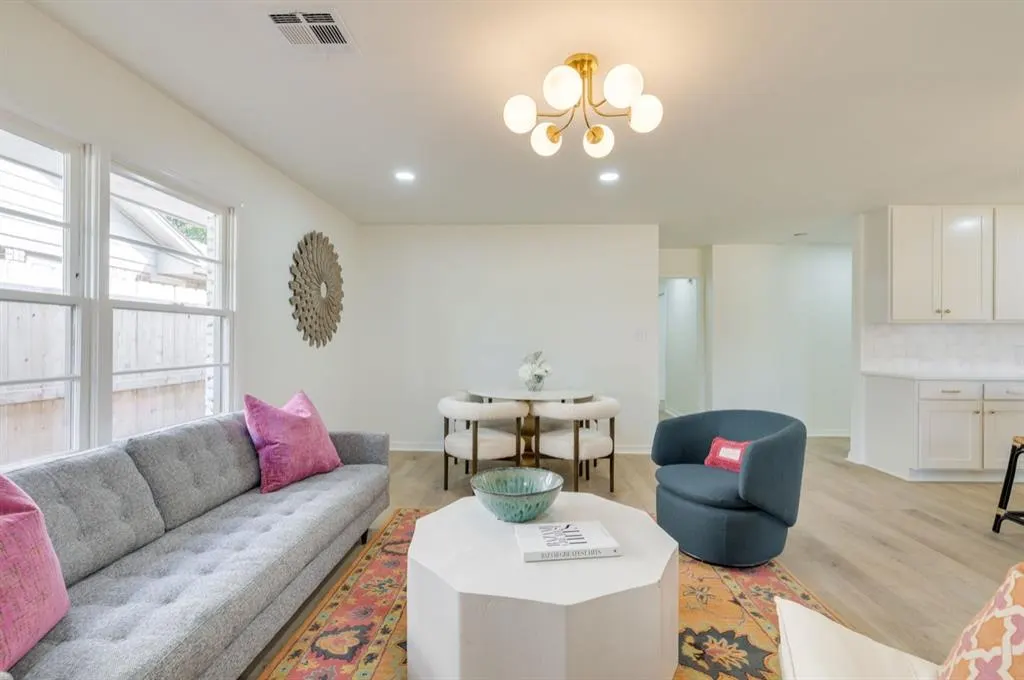 Photo 5 — 3129 Elmwood Avenue, Oklahoma City, OK 73116