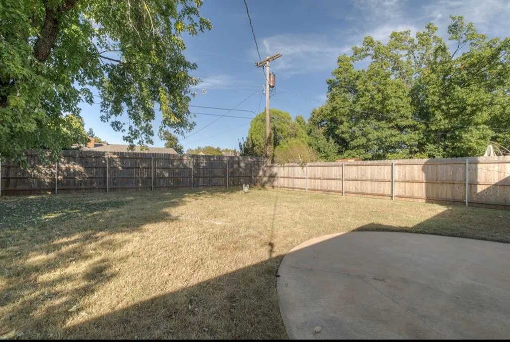 Photo 40 — 3129 Elmwood Avenue, Oklahoma City, OK 73116