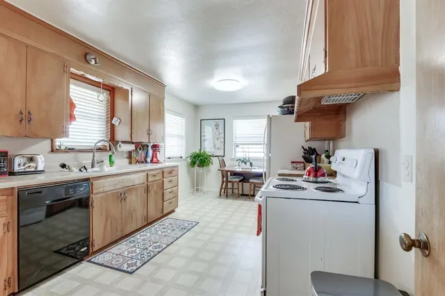 Photo 6 — 5309 N Shartel Avenue, Oklahoma City, OK 73118