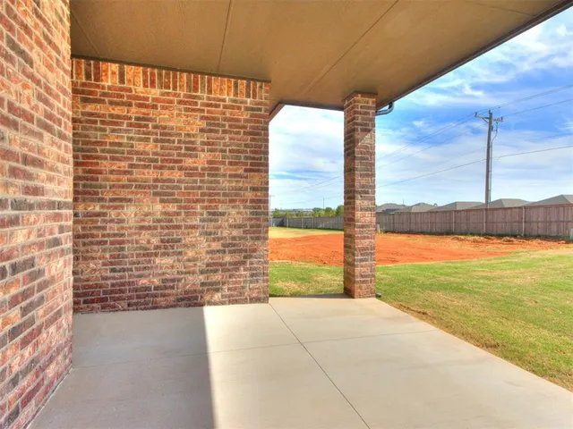 Photo 5 — 9220 SW 44th Terrace, Oklahoma City, OK 73179
