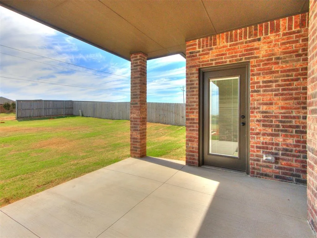 Photo 6 — 9220 SW 44th Terrace, Oklahoma City, OK 73179