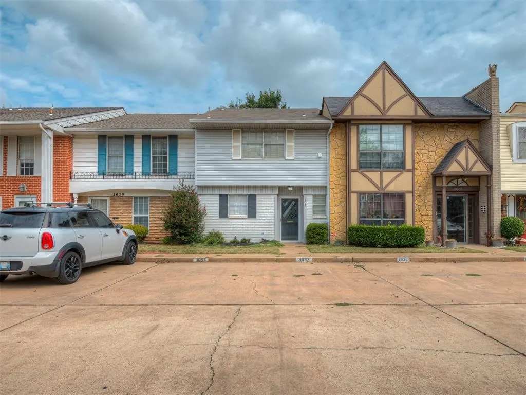 Front exterior — 3037 W Wilshire Boulevard, Oklahoma City, OK 73116